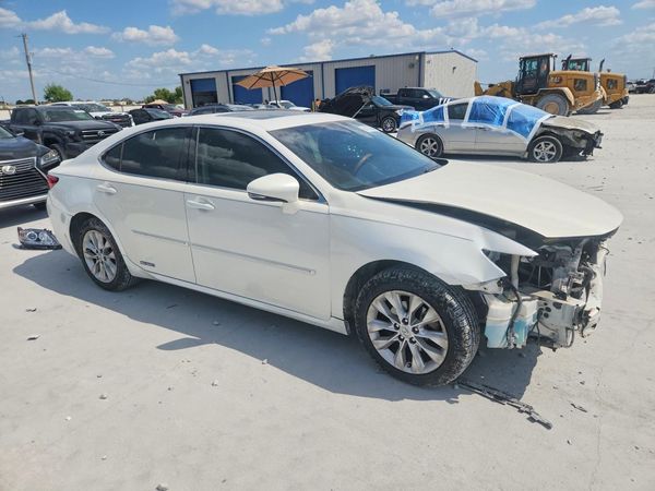 2013 LEXUS ES 300h