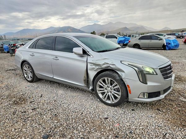 2019 CADILLAC XTS Luxury