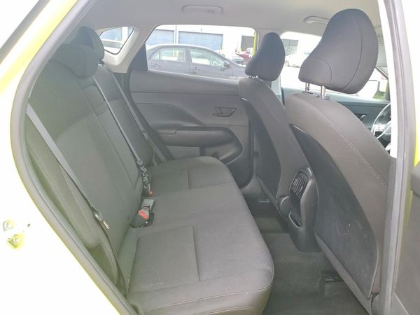 2024 HYUNDAI KONA SE