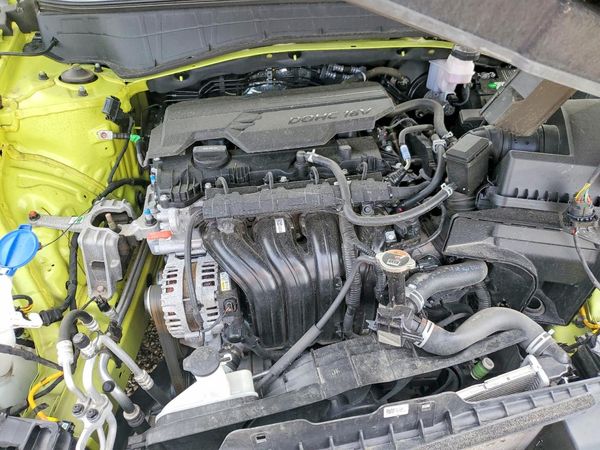 2024 HYUNDAI KONA SE