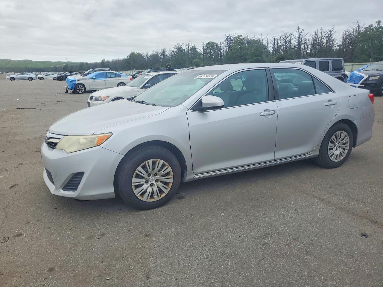 2013 TOYOTA CAMRY