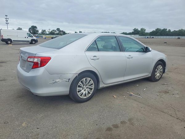2013 TOYOTA CAMRY
