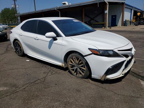 2022 TOYOTA CAMRY