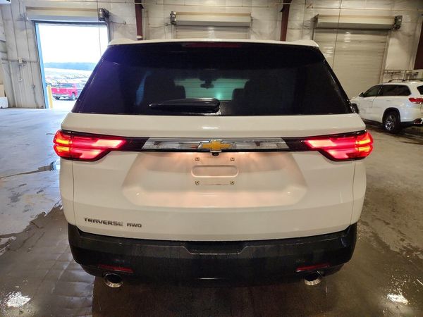 2022 CHEVROLET TRAVERSE LS
