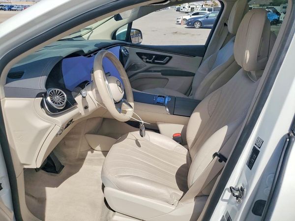 2025 MERCEDES-BENZ EQS SUV