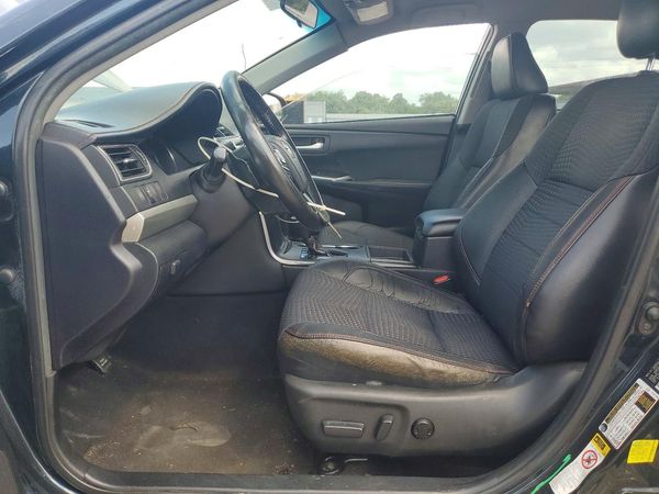 2015 TOYOTA CAMRY