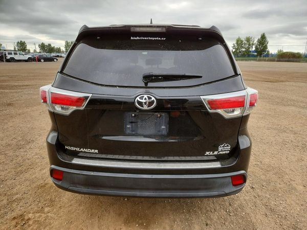 2015 TOYOTA HIGHLANDER