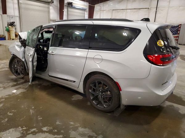 2026 CHRYSLER PACIFICA Limited — DSRA
