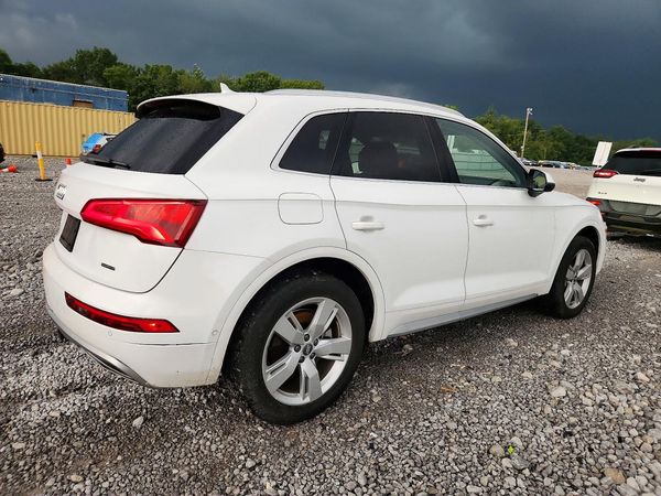 2019 AUDI Q5 quattro Prestige