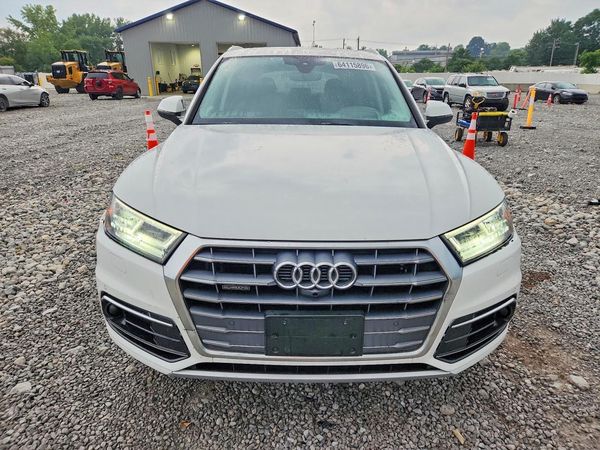2019 AUDI Q5 quattro Prestige