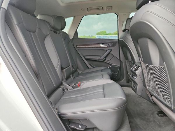 2019 AUDI Q5 quattro Prestige