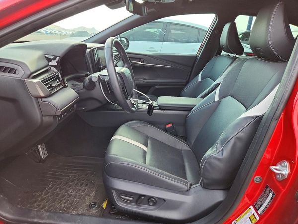 2025 TOYOTA CAMRY