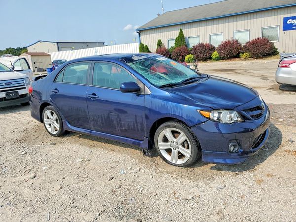 2013 TOYOTA COROLLA