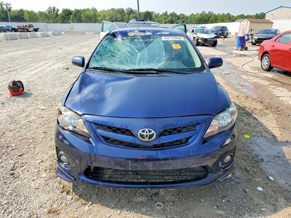 2013 TOYOTA COROLLA