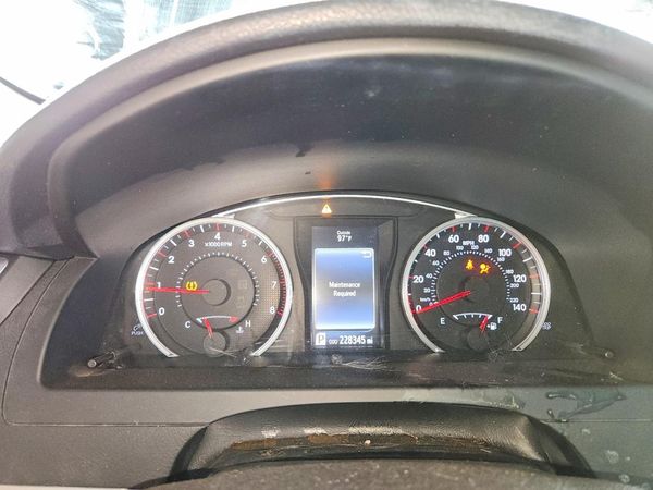 2015 TOYOTA CAMRY
