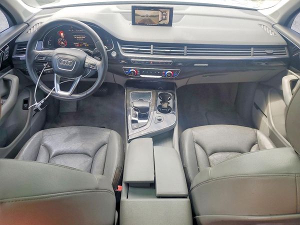 2017 AUDI Q7 quattro Premium Plus