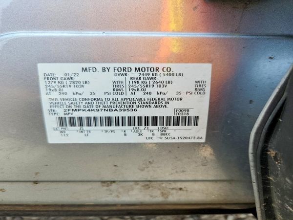 2022 FORD EDGE Titanium