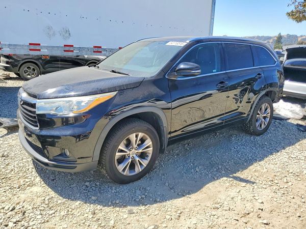 2015 TOYOTA HIGHLANDER — DSFA — Front 3/4