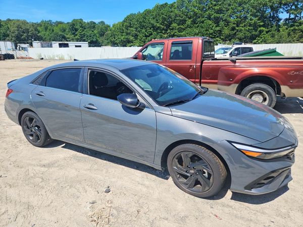 2026 HYUNDAI ELANTRA