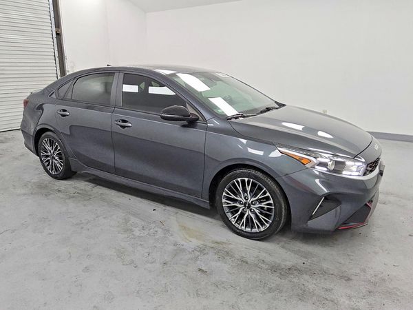 2024 KIA FORTE GT Line