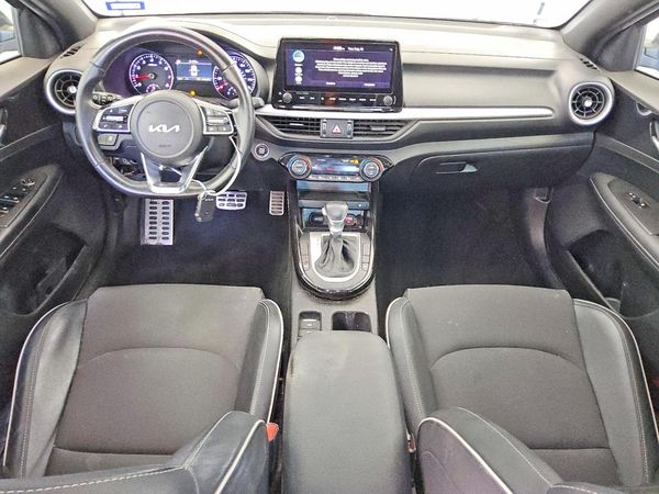 2024 KIA FORTE GT Line