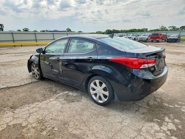 2013 HYUNDAI ELANTRA