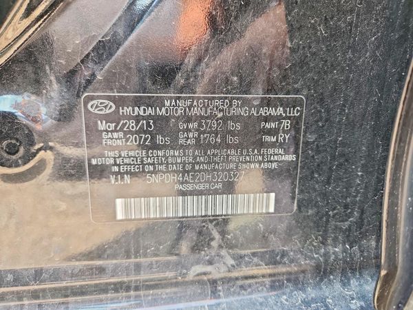 2013 HYUNDAI ELANTRA