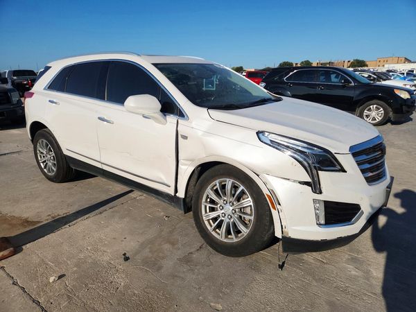 2018 CADILLAC XT5 Luxury