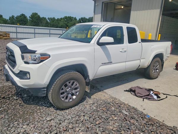2016 TOYOTA TACOMA