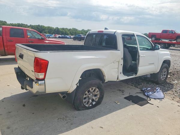 2016 TOYOTA TACOMA