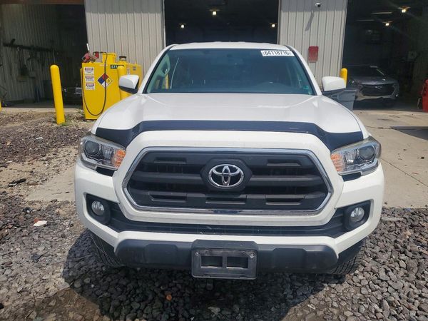 2016 TOYOTA TACOMA