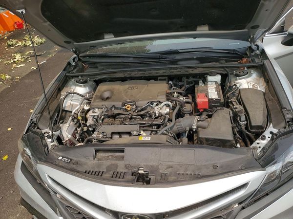2023 TOYOTA CAMRY SE — Engine bay