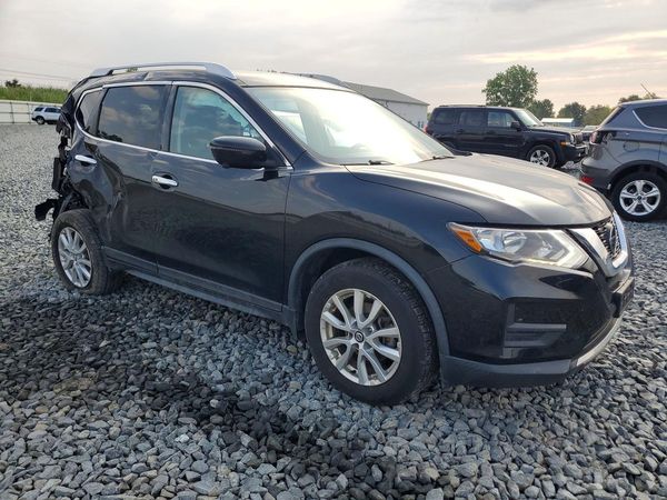 2018 NISSAN ROGUE — Passenger 3/4
