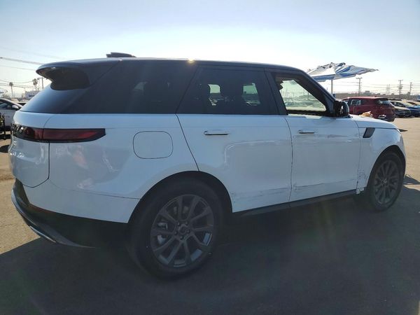 2024 LAND ROVER RANGE ROVER SPORT P360 SE