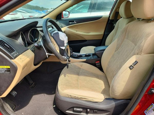 2013 HYUNDAI SONATA