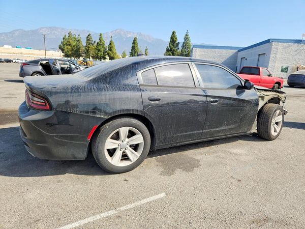 2015 DODGE CHARGER SXT