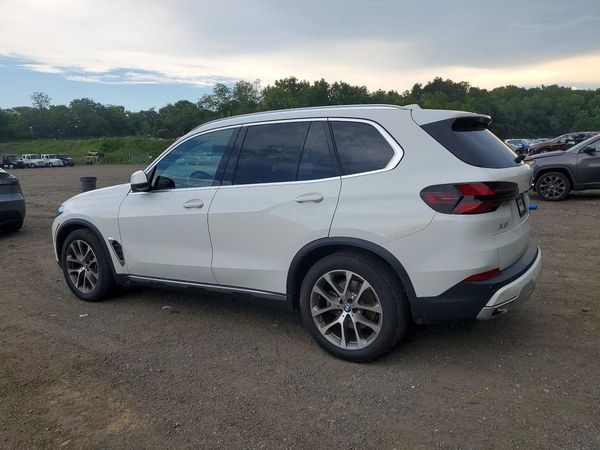 2025 BMW X5 xDrive40i