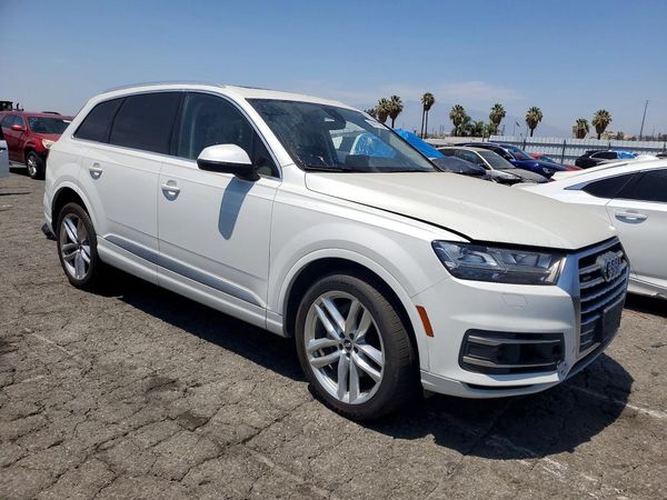 2017 AUDI Q7 quattro Prestige