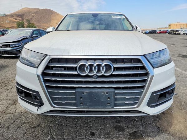 2017 AUDI Q7 quattro Prestige
