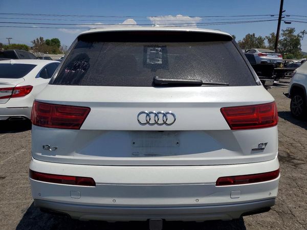 2017 AUDI Q7 quattro Prestige