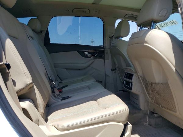 2017 AUDI Q7 quattro Prestige