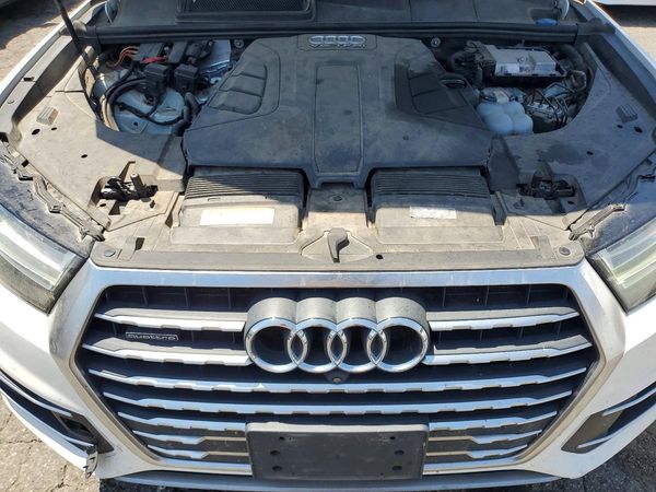 2017 AUDI Q7 quattro Prestige
