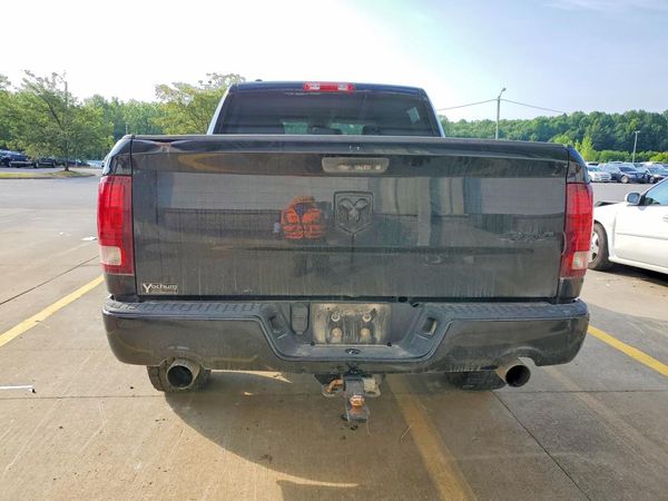2014 RAM 1500 ST CREW CAB 4X4