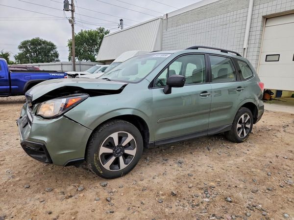 2018 SUBARU FORESTER Base P