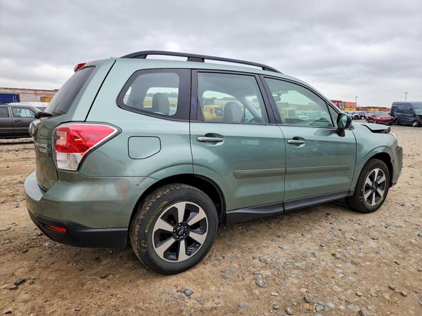 2018 SUBARU FORESTER Base P