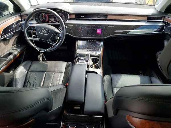 2019 AUDI A8 quattro L