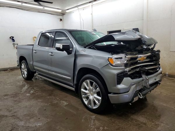 2025 CHEVROLET SILVERADO High Country
