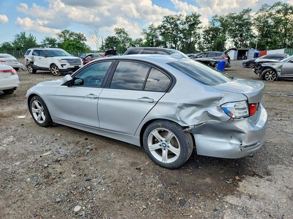 2015 BMW 320