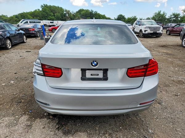 2015 BMW 320