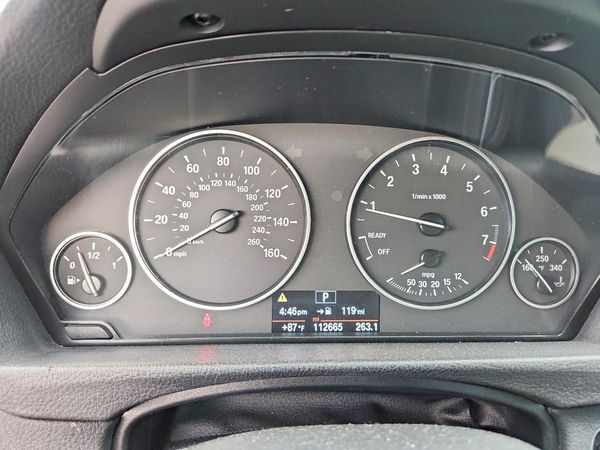 2015 BMW 320